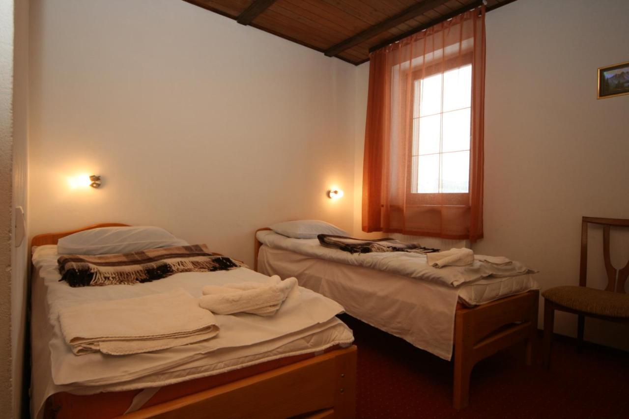 Alpenhof Pansion Hotel Slavske Luaran gambar