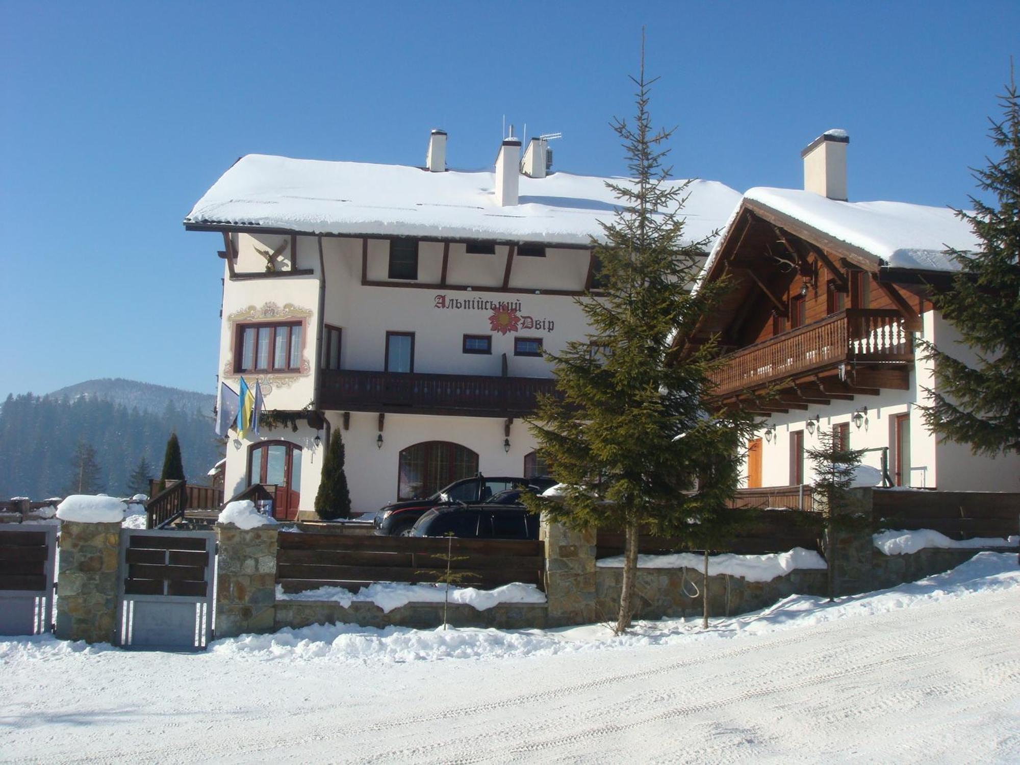 Alpenhof Pansion Hotel Slavske Luaran gambar