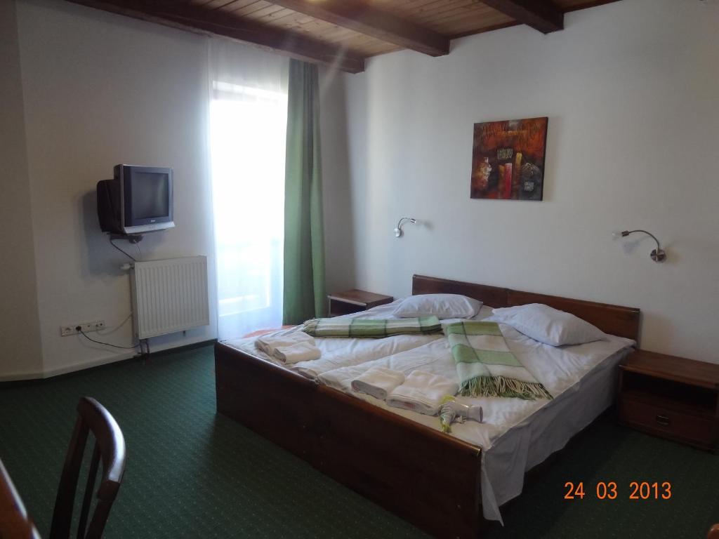 Alpenhof Pansion Hotel Slavske Bilik gambar