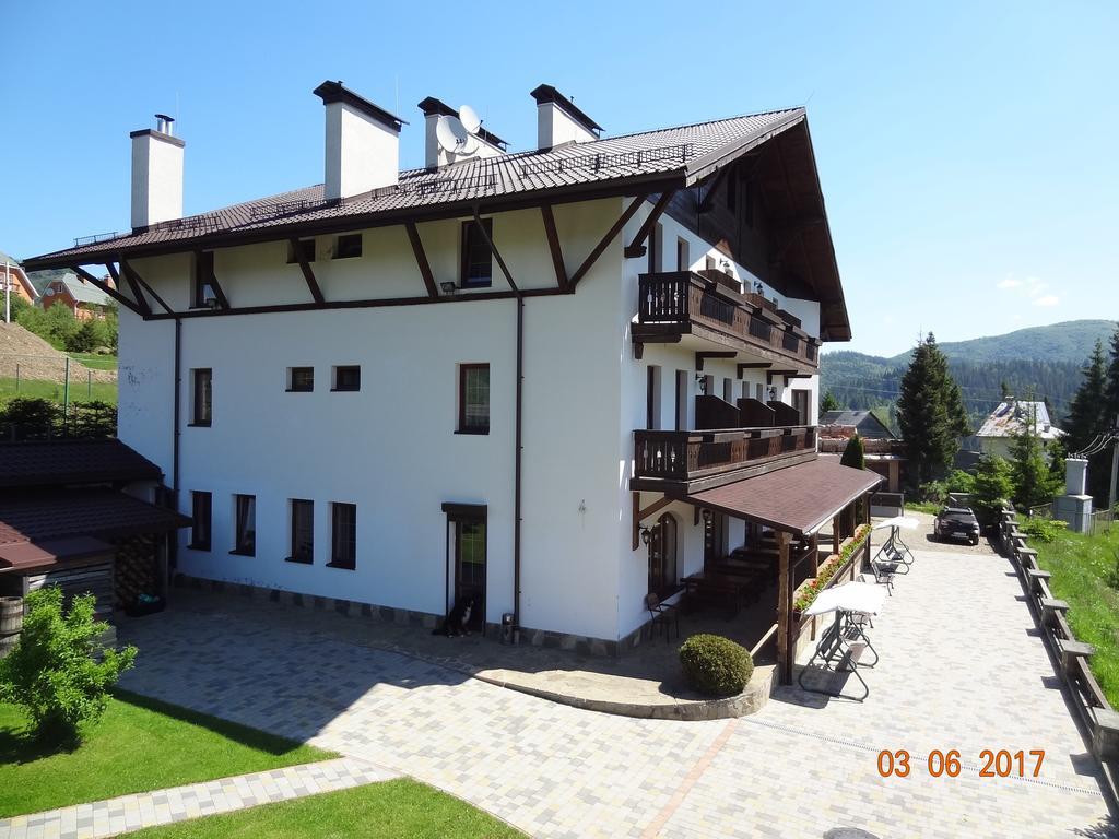 Alpenhof Pansion Hotel Slavske Luaran gambar