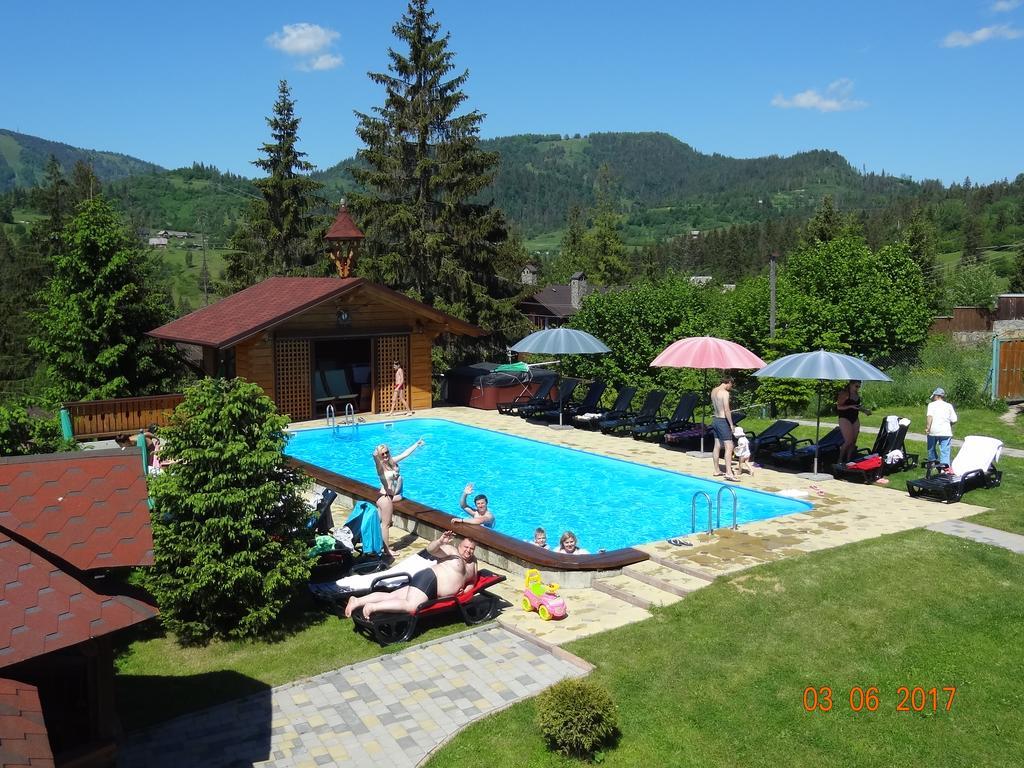 Alpenhof Pansion Hotel Slavske Luaran gambar